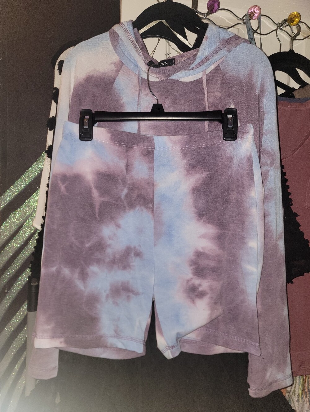 WinWin Tie-dye Hoodie Shorts Set New